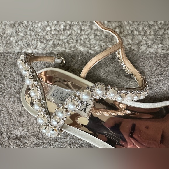 Badgley Mischka Women's Ankle-Strap Flat Sandal - Picture 6 of 9